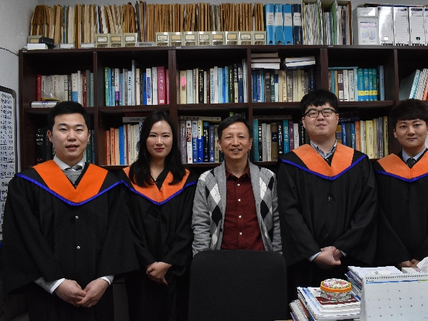 17년도 학위수여식 대표이미지